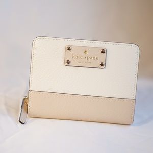 Kate Spade Beige & White Wallet